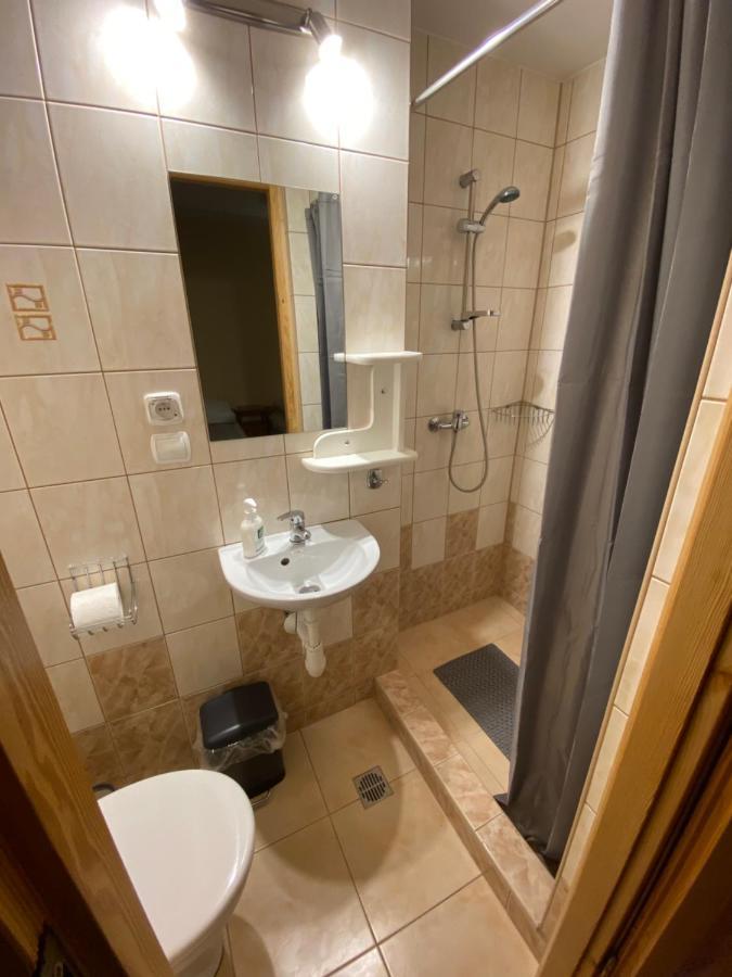 Pokoje Goscinne Maja Bialka Tatrzanska Exterior foto